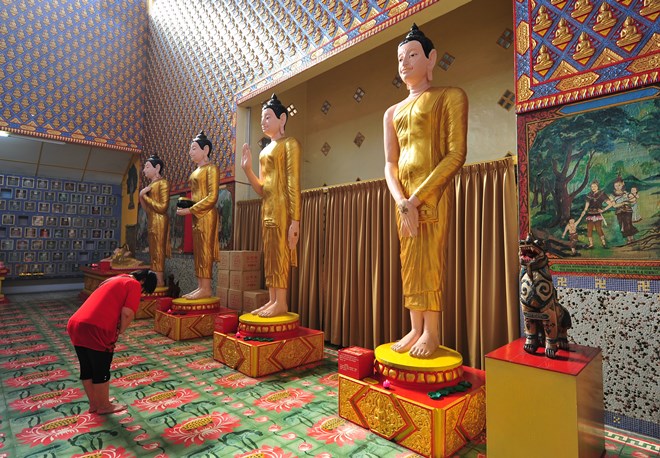 gezgindergi-dunya-malezya-budistler-budizm (6)